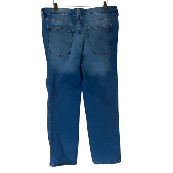 GOOD AMERICAN Always Fits Good Legs Straight Jeans in Indigo316, Size 14-18 - Picture 5 of 13